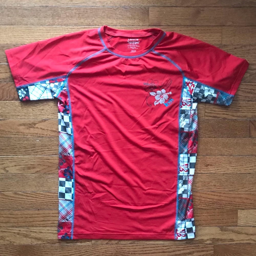 Levi’s Boys Short Sleeve Red Graphic Rashguard